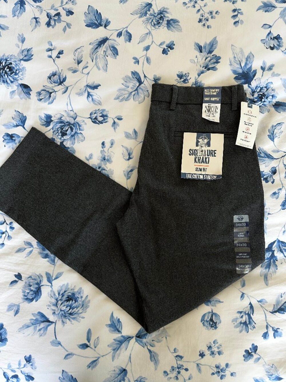 Men's Dockers Charcoal Slim Fit Signature Khaki Pants 34x30